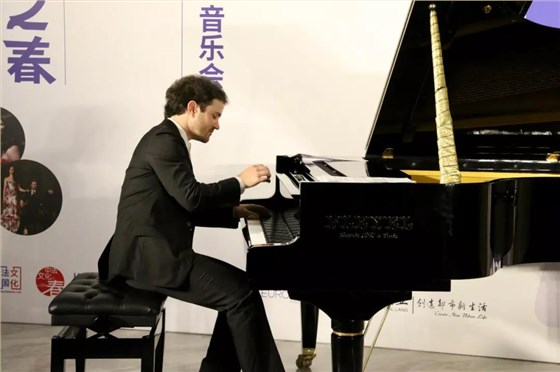 正一琴行普雷耶钢琴